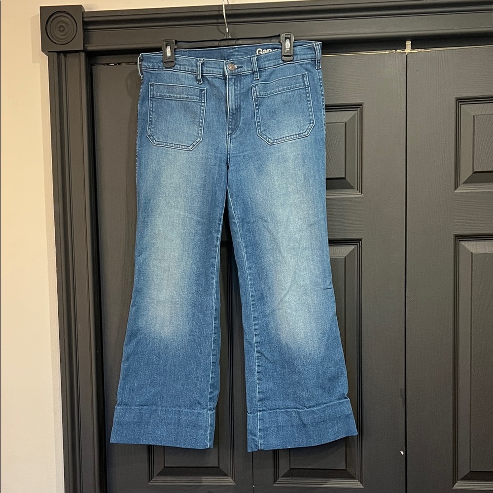 GAP Women's wide leg Jeans in Classic Blue